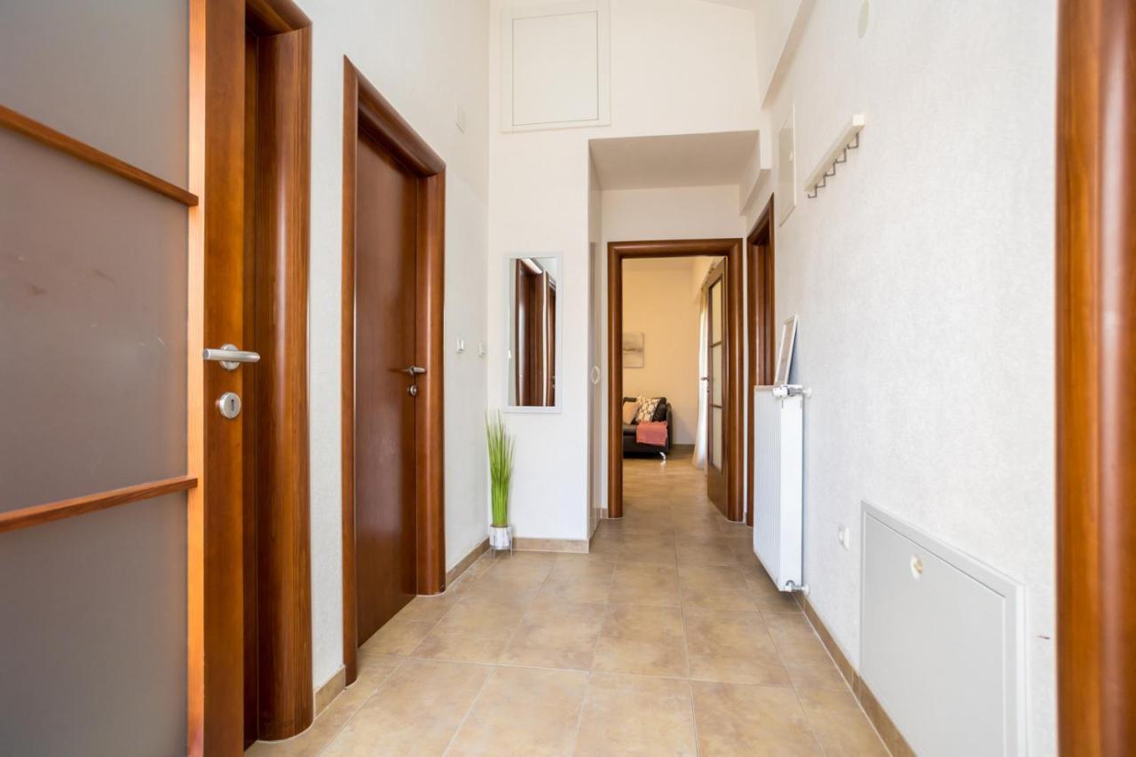 Apartmani Beba Omisalj ภายนอก รูปภาพ